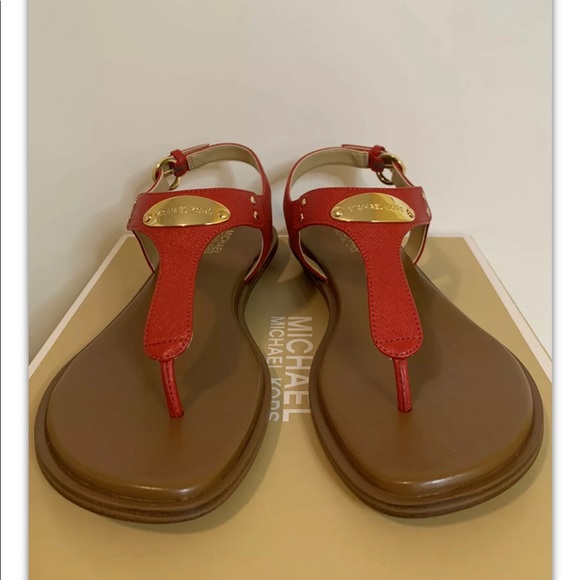 Brand New Michael Kors Plate Thong Sandals - Picture 1 of 10